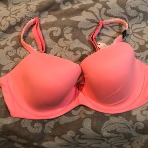 Victoria’s Secret Body by Victoria 36D NWT Bra